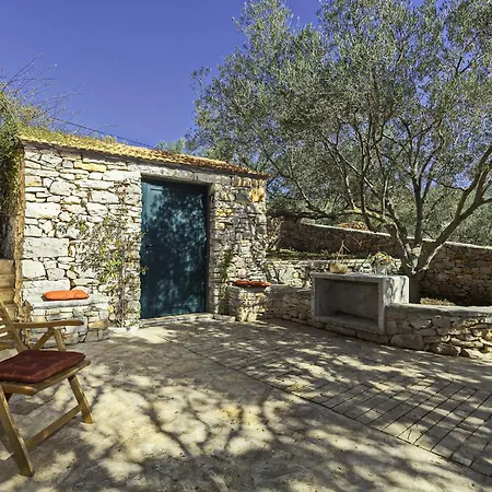 Stone House San Pelegrin-two Bedroom With Terrace And Sea View Semesterbostad Vela Luka