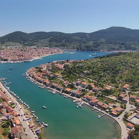 Stone House San Pelegrin-two Bedroom With Terrace And Sea View * Vela Luka