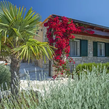 Stone House San Pelegrin-two Bedroom With Terrace And Sea View