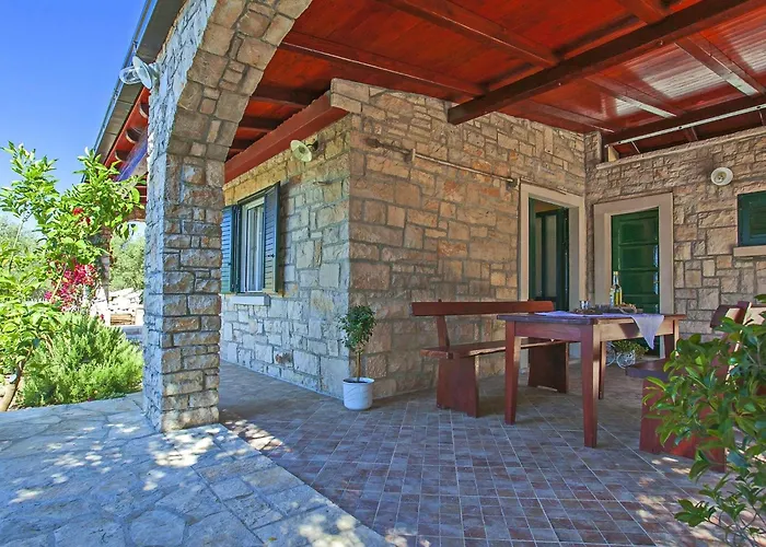 Stone House San Pelegrin-two Bedroom With Terrace And Sea View *